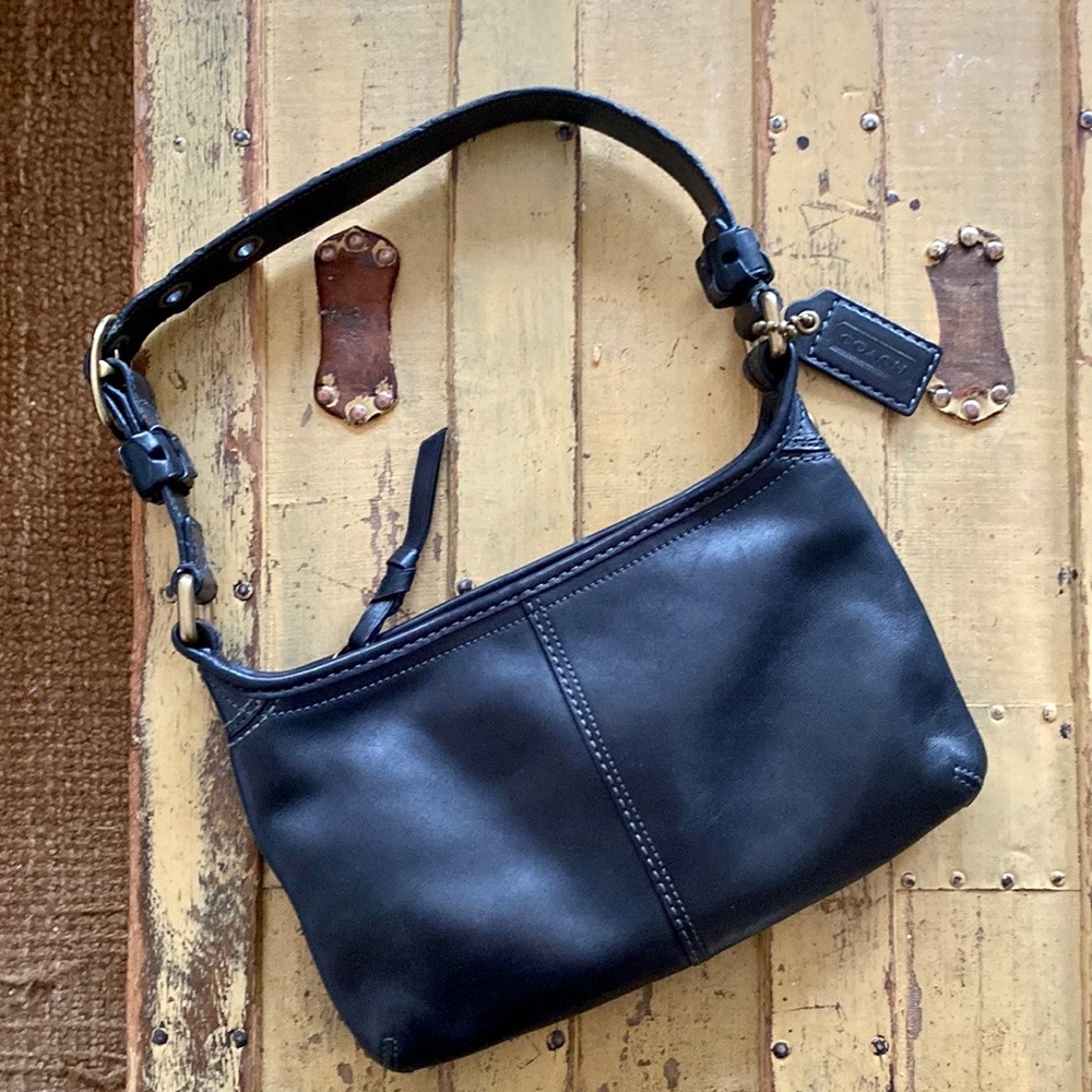 VINTAGE COACH BRAND 100% LEATHER BLACK VINTAGE SHOULDER BAG PURSE COACH ID 11415